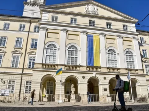 Львів закликав Туска не політизувати історію з розривом контракту на будівництво сміттєпереробного заводу