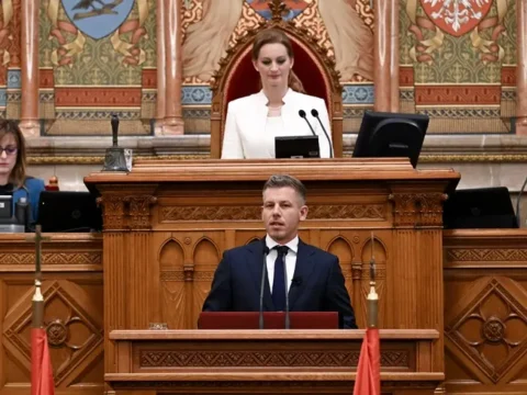 Угорщина хоче повернути заморожені мільярди ЄС: Брюссель не поспішає довіряти Мадяру