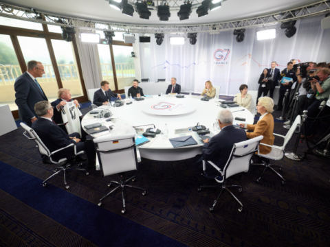 У Франції відбулася зустріч G7 – Україна, присвячена зміцненню української протиповітряної оборони, ліцензіям на виробництво антибалістичних систем, енергетичній підтримці та посиленню санкцій проти Росії