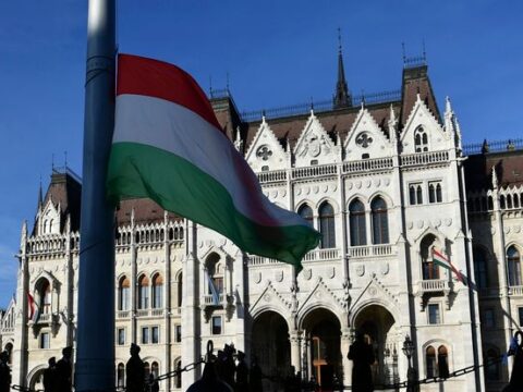 Угорщина знову заблокувала просування України до ЄС, повідомляє Politico