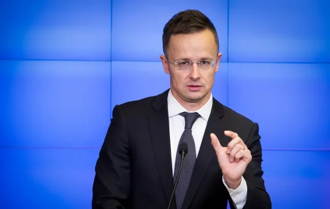 Петер Сійярто залишив політику: Екс-глава МЗС Угорщини отримав міжнародну посаду у китайській BYD