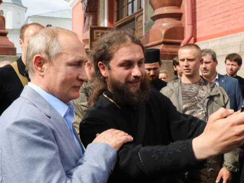 Шлях Антонія Добоша: як уродженець Мукачева став військовим священником армії РФ