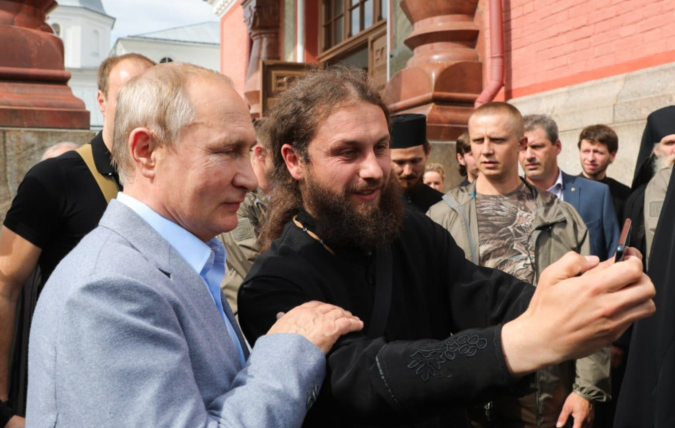 Шлях Антонія Добоша: як уродженець Мукачева став військовим священником армії РФ