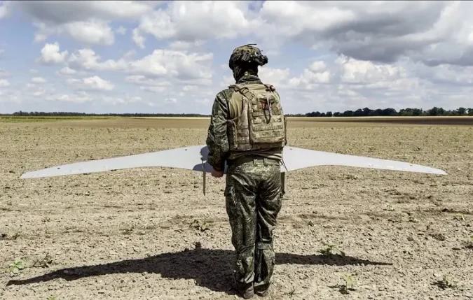 На Херсонщині окупанти посилили дронове «полювання» на цивільні авто: попередили про загрозу ударів