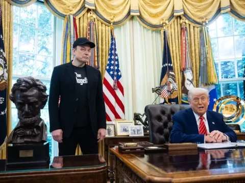 Декларація Трампа: Інвестиція у SpaceX Ілона Маска викликає питання про конфлікт інтересів